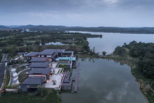 Zipeng Bay Resort Residential / Shanghai ZF Architectural Design - Image 7 of 29