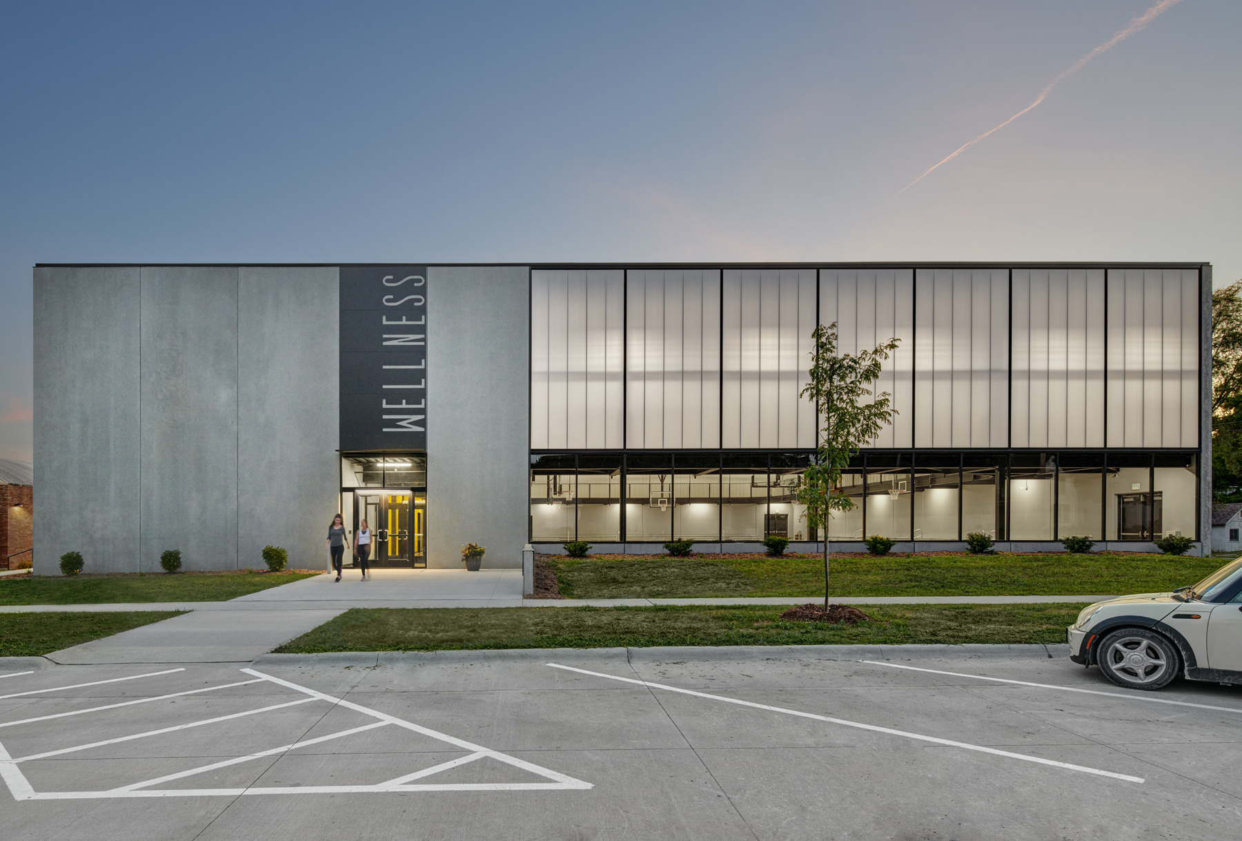Gallery of Lone Tree Wellness Center / Neumann Monson Architects 8