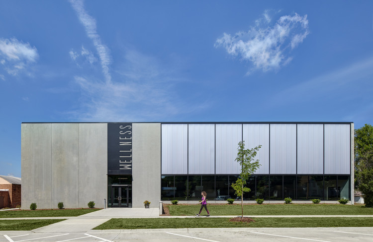 Lone Tree Wellness Center / Neumann Monson Architects - Facade