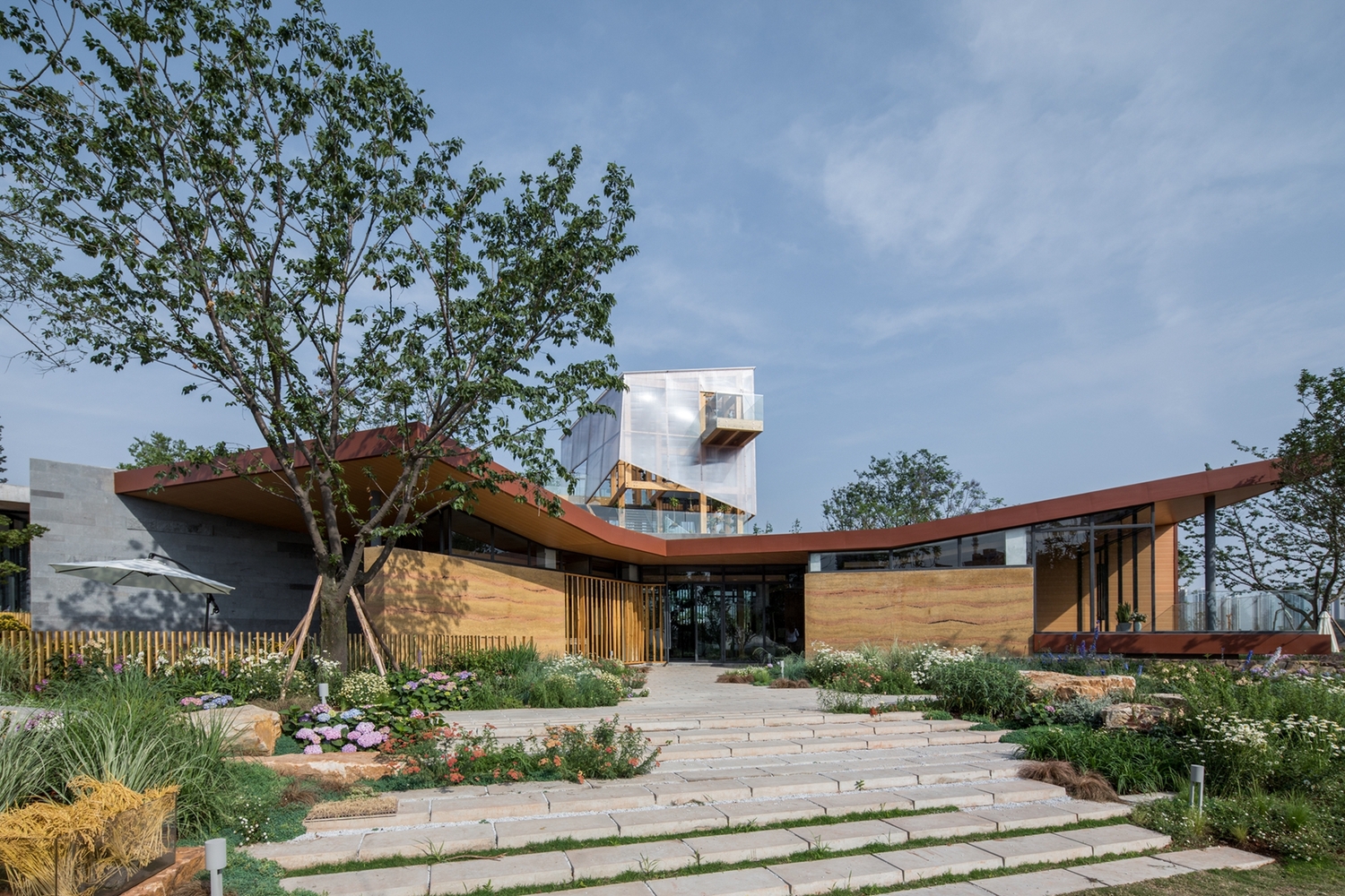 Gallery of Greenhouse Restaurant / Chengdu Wide Horizon Investment