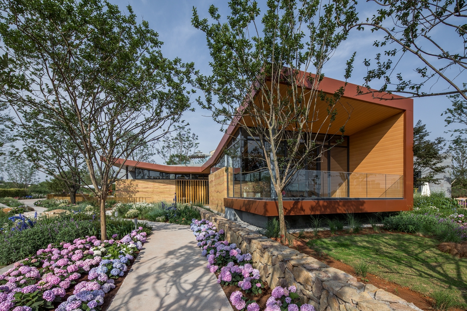 Gallery of Greenhouse Restaurant / Chengdu Wide Horizon Investment