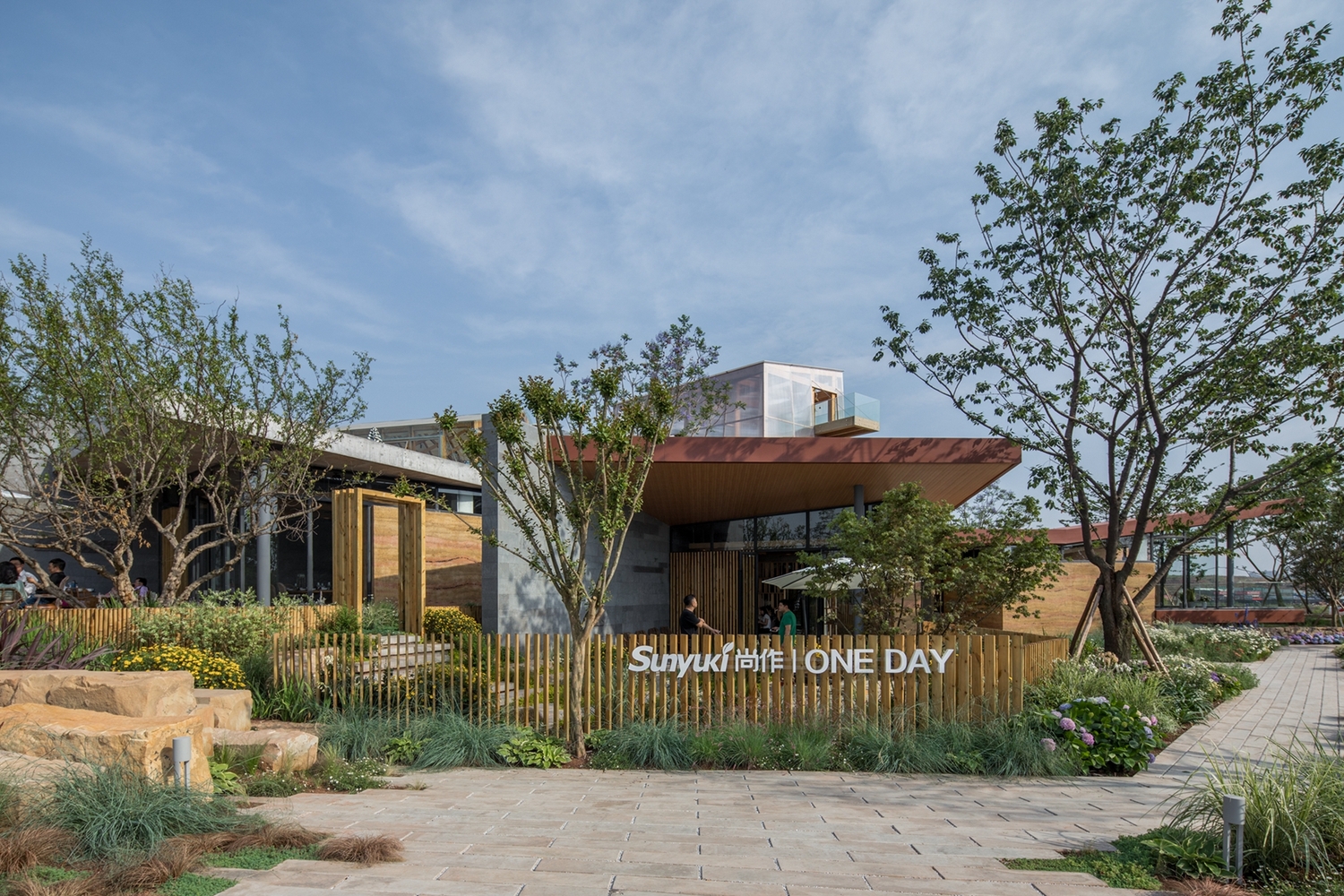 Gallery of Greenhouse Restaurant / Chengdu Wide Horizon Investment