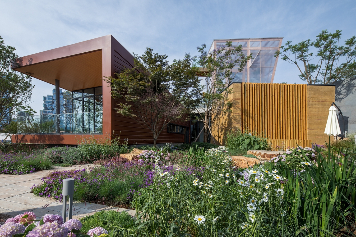 Gallery of Greenhouse Restaurant / Chengdu Wide Horizon Investment