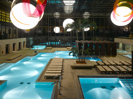 Termas de Merano / Matteo Thun & Partners Termas de Merano / Matteo Thun & Partners - Imagem 2 de 21