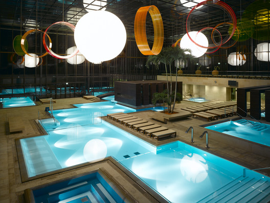 Termas de Merano / Matteo Thun & Partners Termas de Merano / Matteo Thun & Partners - Imagem 8 de 21