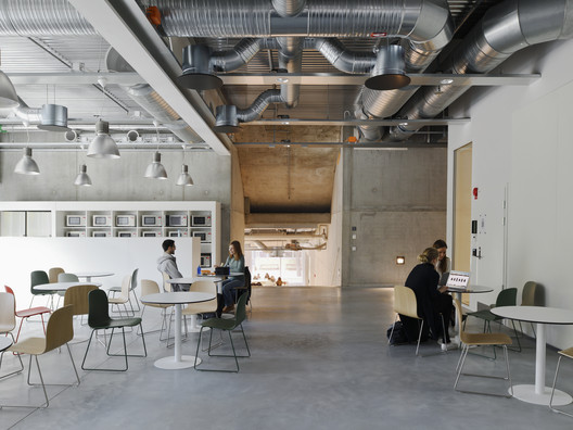 Edificio educativo KTH / Christensen & Co. Architects - Imagen 10 de 24