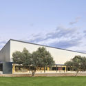 Pabellón Deportivo Municipal de Vila-Seca / NAM Arquitectura - Remodelaciones, Fachada