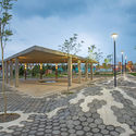 Parque Colinas del Sol / Francisco Pardo Arquiteto - Praça