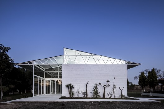Pavilhão Ávila / COTAPAREDES Arquitetos - Imagem 26 de 34