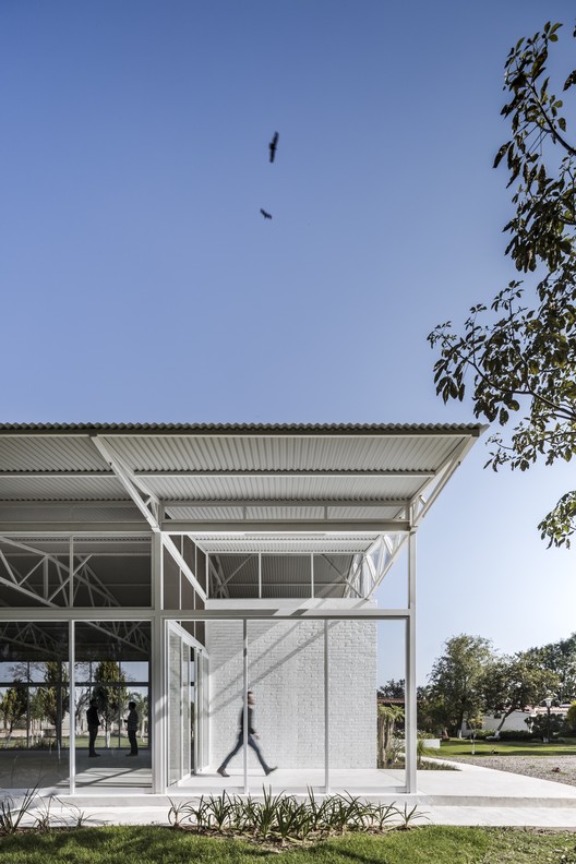 Pavilhão Ávila / COTAPAREDES Arquitetos - Imagem 28 de 34