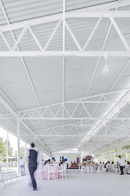 Pavilhão Ávila / COTAPAREDES Arquitetos - Imagem 30 de 34