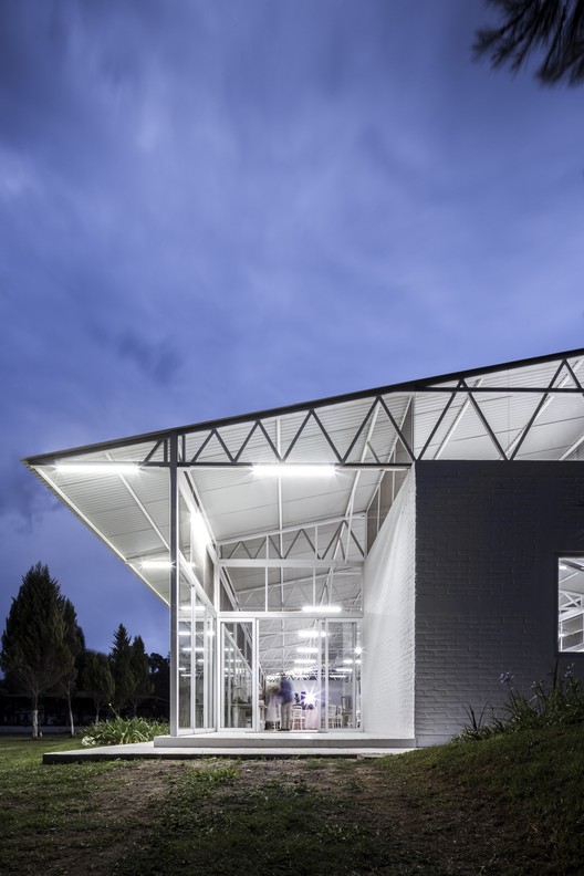 Pavilhão Ávila / COTAPAREDES Arquitetos - Imagem 5 de 34