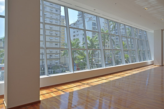 Banco do Brasil Athletic Association Headquarters / Costa e Macedo Arquitetos - Image 10 of 17