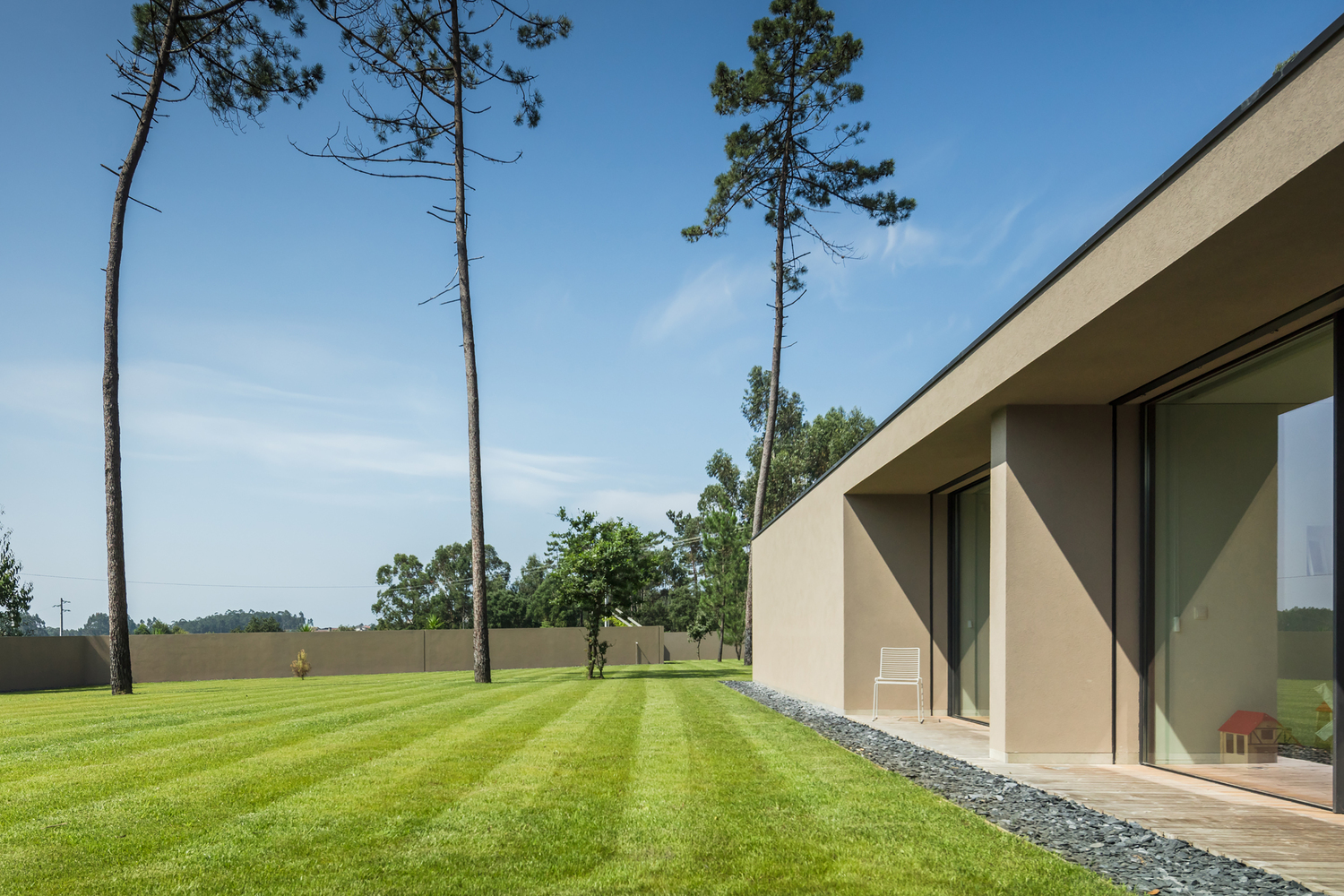 Casa Rio Mau / Raulino Silva - Jardim, Fachada