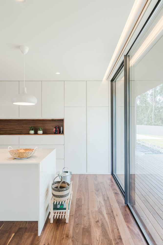 Casa Rio Mau / Raulino Silva - Cozinha, Porta, Fachada, Viga, Bancada, Mesa