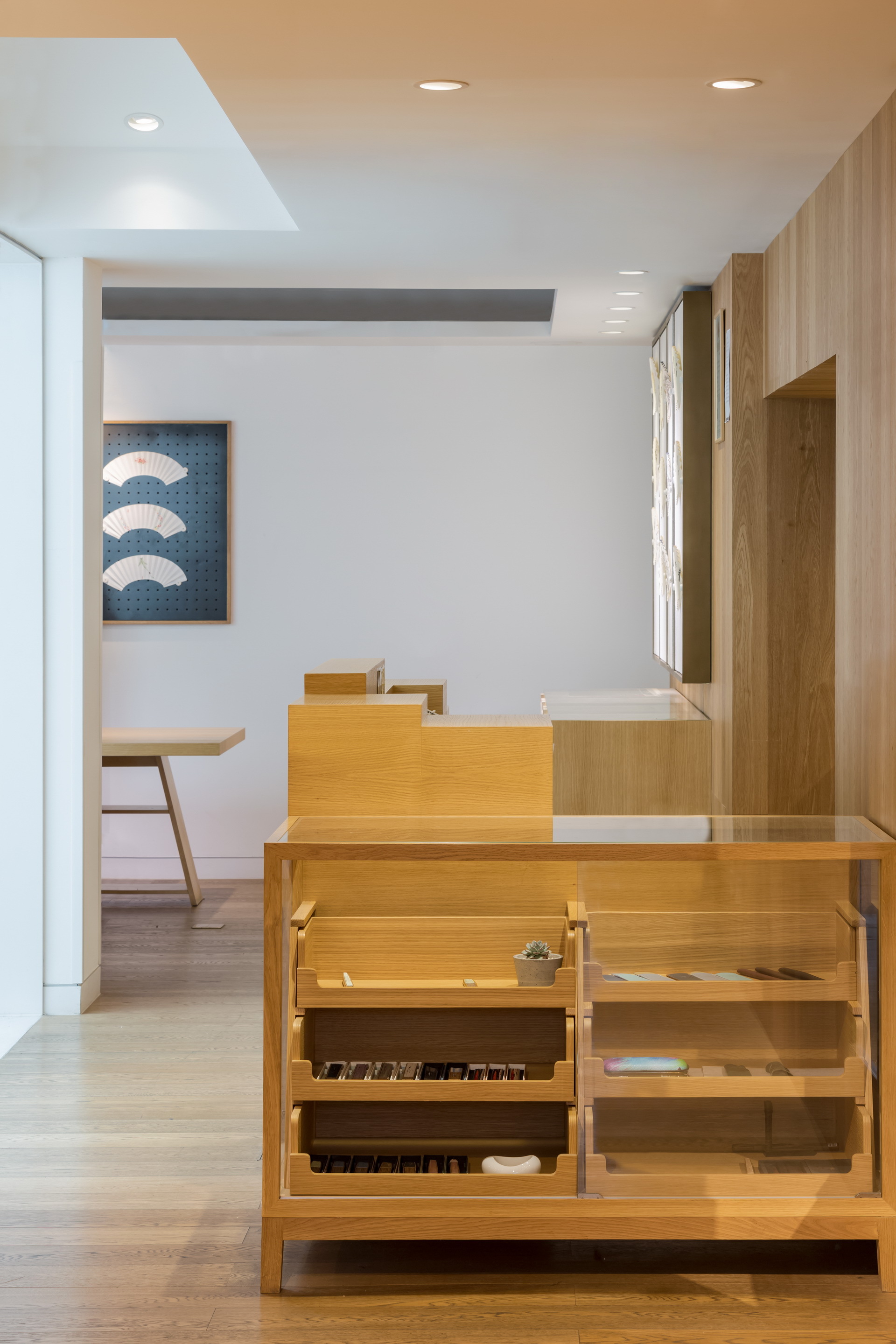 Gallery of JING FAN / Golucci Interior Architects 8