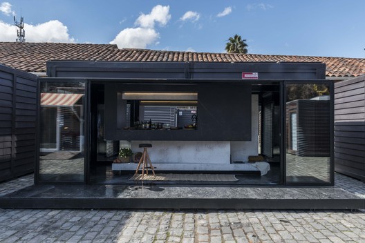Bar, kitchen, gallery, and grill: 4 standout projects at Casa FOA Chile 2018 - Image 27 of 38