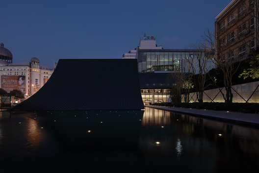 Hanyang Guiyuan Temple Sales Center / Waterfrom Design Hanyang Guiyuan Temple Sales Center / Waterfrom Design - Image 29 of 38