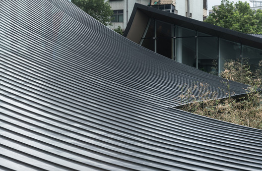 Hanyang Guiyuan Temple Sales Center / Waterfrom Design Hanyang Guiyuan Temple Sales Center / Waterfrom Design - Image 24 of 38