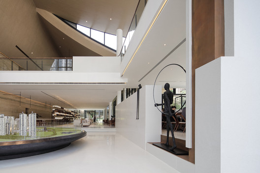 Hanyang Guiyuan Temple Sales Center / Waterfrom Design Hanyang Guiyuan Temple Sales Center / Waterfrom Design - Image 11 of 38