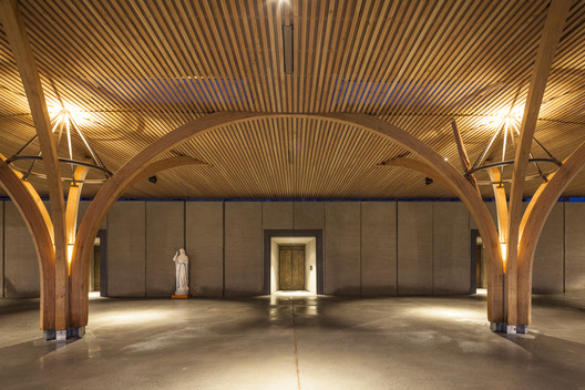 Santuarios de Lourdes / INCA Architectes Santuarios de Lourdes / INCA Architectes - Imagen 11 de 23