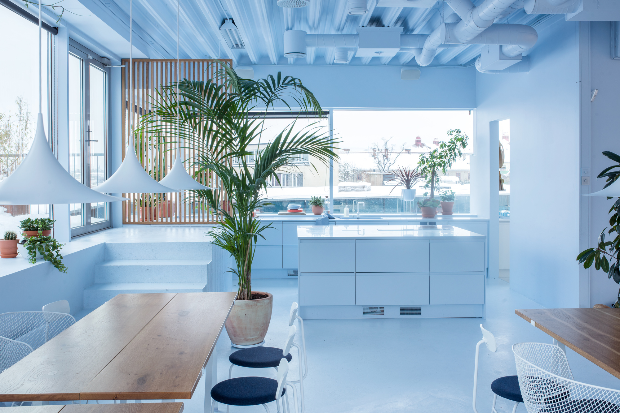 Gallery of Scandinavian Spaceship / Kvistad Design Studio - 6