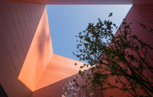 Shanghai Vanke Qichen Community Center / Shenzhen Huahui Design - Image 7 of 28