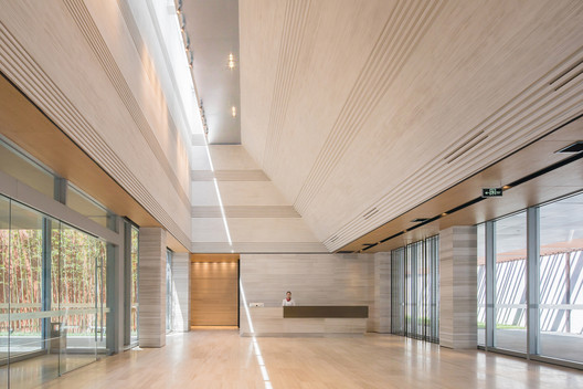 Shanghai Vanke Qichen Community Center / Shenzhen Huahui Design - Image 5 of 28