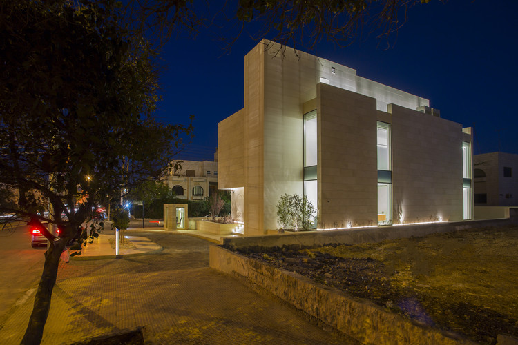 Capital Bank of Jordan / Paradigm DH - Windows, Facade