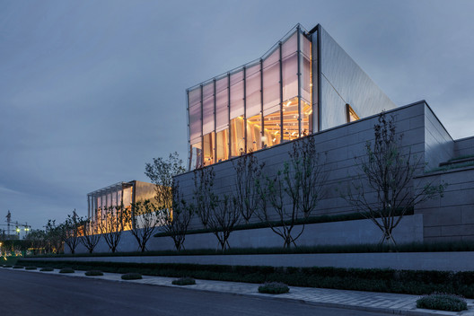 Yuanlu Community Center / Challenge Design Yuanlu Community Center / Challenge Design - Image 1 of 57
