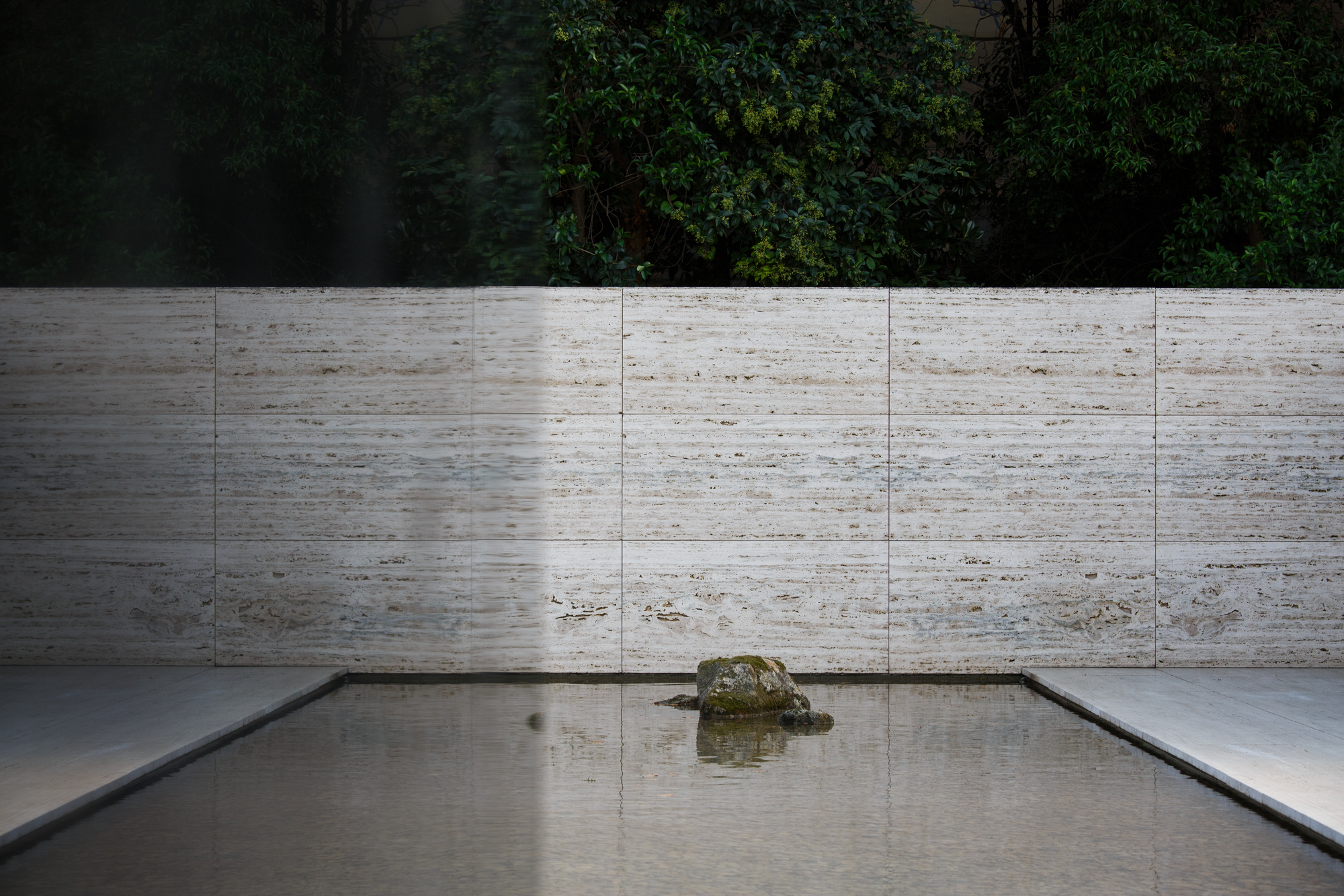 Gallery of Artist Spencer Finch Evokes Kyoto's Ryoan-ji Garden at the
