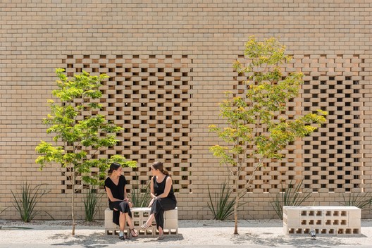 Galería Édron / TACO taller de arquitectura contextual  - Imagen 7 de 27