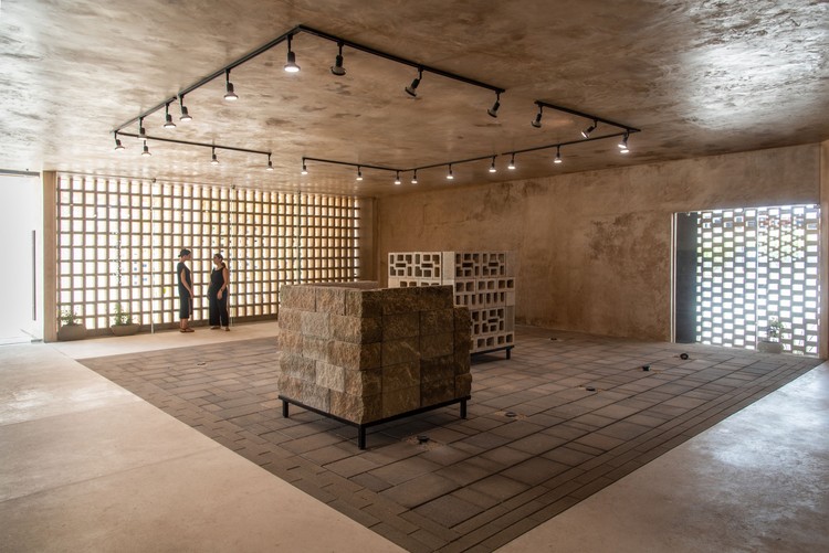 Galería Édron / TACO taller de arquitectura contextual  - Imagen 1 de 27