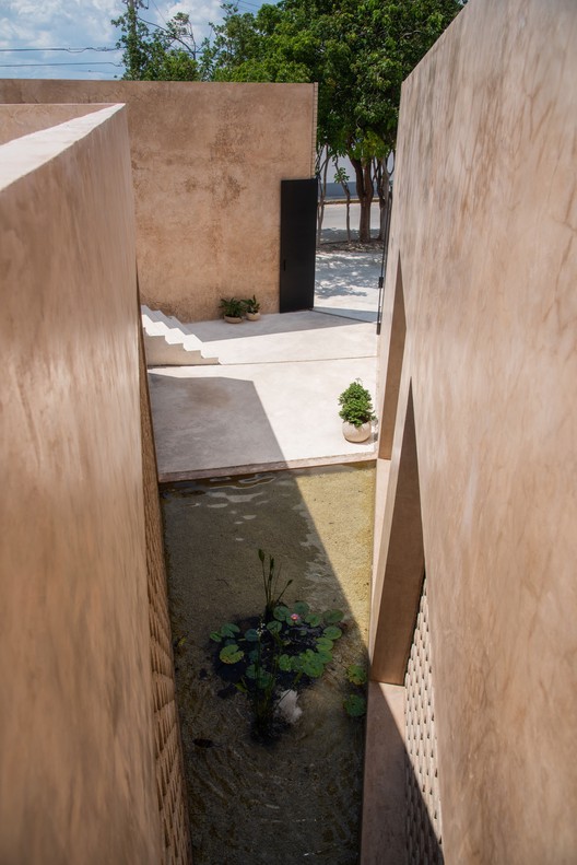 Galería Édron / TACO taller de arquitectura contextual  - Imagen 8 de 27