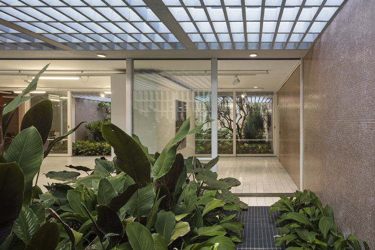 The exhibition "Infinite Span – 90 Years of Brazilian Architecture" opens today - Image 2 of 14