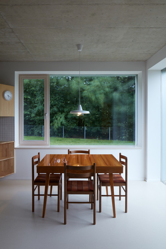 Family House in the Slope / Masparti Martinka Spusta Architekti - Table, Windows, Chair