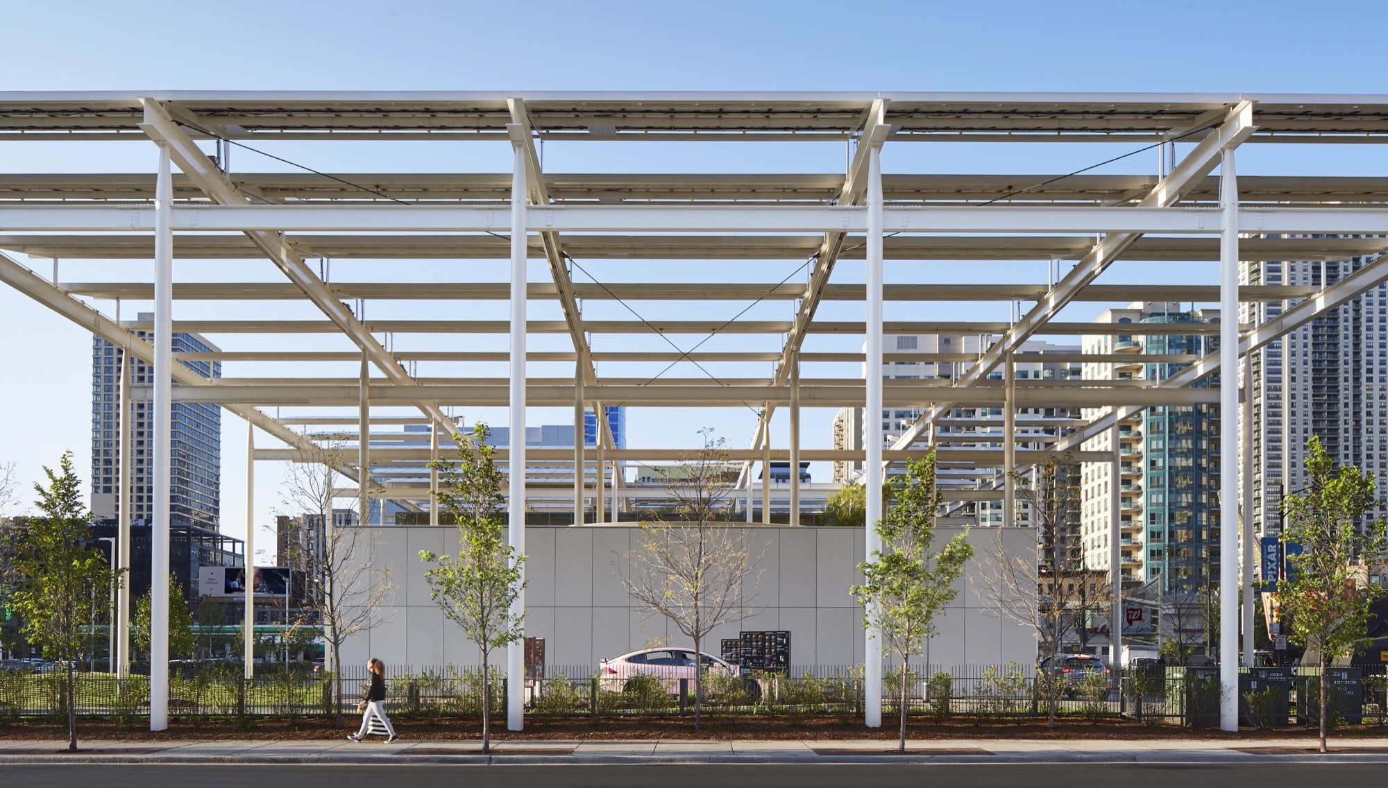 Gallery of McDonald's Chicago Flagship / Ross Barney Architects - 20