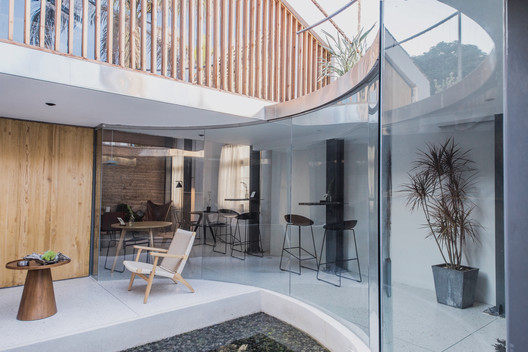 Return Café / Atelier FANZHENG - Imagen 3 de 26