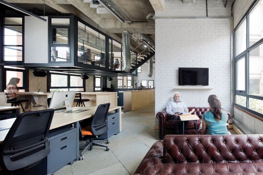 Office for Communique / groupDCA - Image 19 of 26