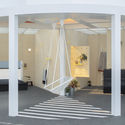 Cabaña Urbana MINI LIVING / Penda - Instalaciones Temporales