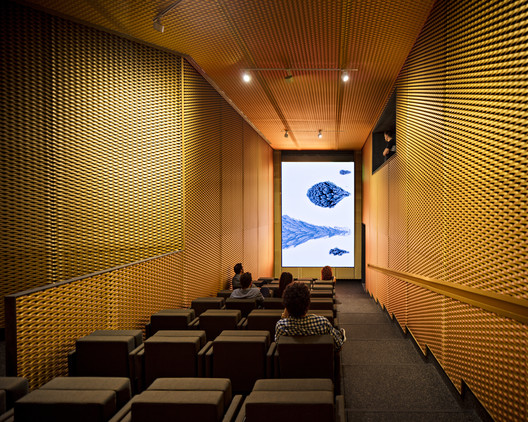 The renovation of Sala Equis, the book Oíza, and Espacio SOLO win the 2018 COAM First Prize 'ex aequo' The renovation of Sala Equis, the book Oíza, and Espacio SOLO win the 2018 COAM First Prize 'ex aequo' - Image 3 of 12
