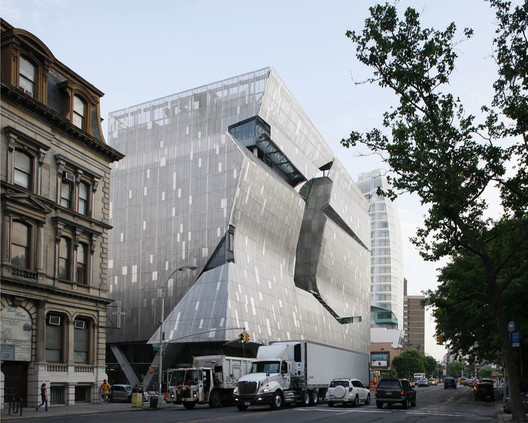 41 Cooper Square / IBI Group 41 Cooper Square / IBI Group - Fotografia de Exterior, Janela, Fachada