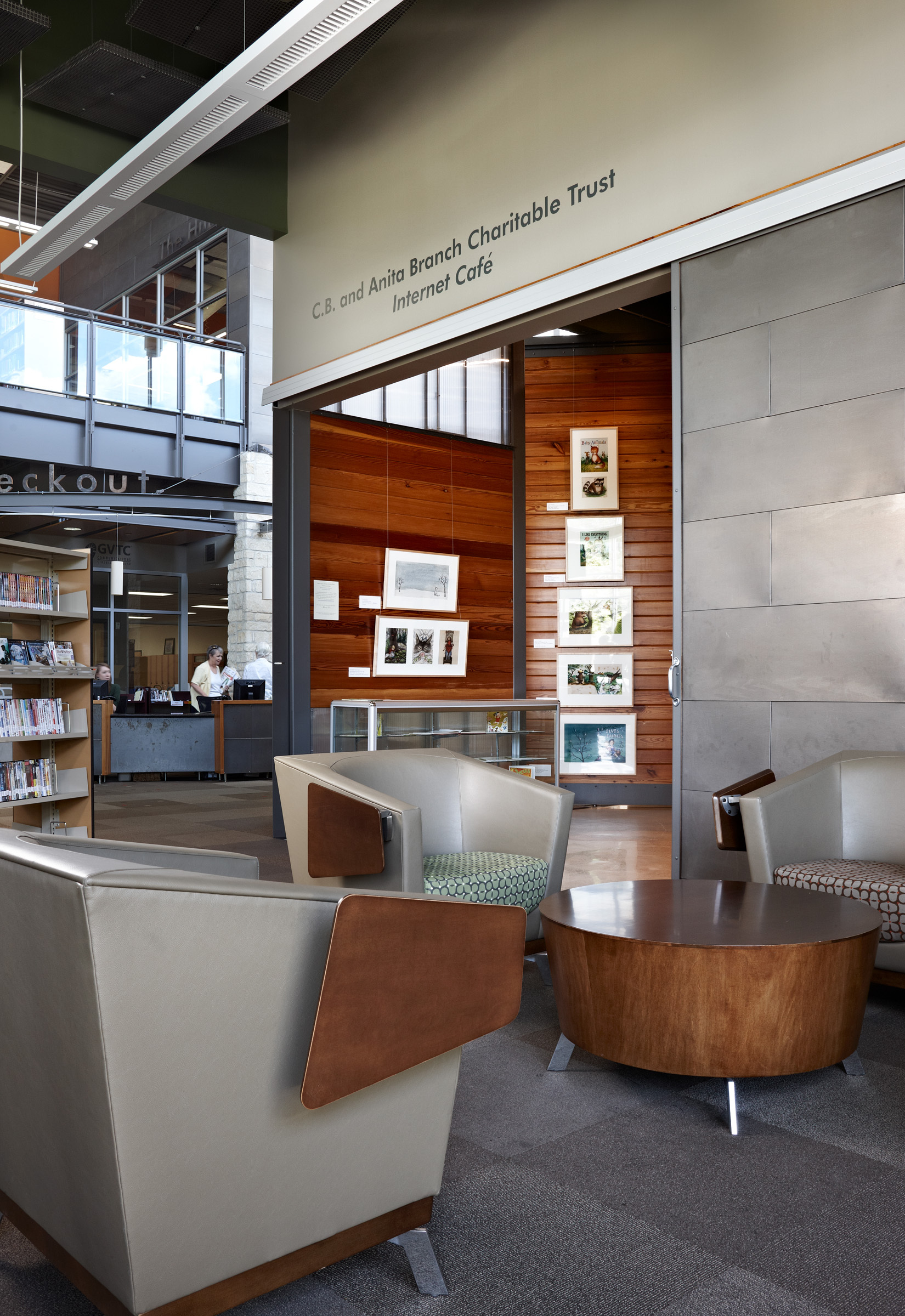 Gallery of Patrick Heath Public Library / LPA 3