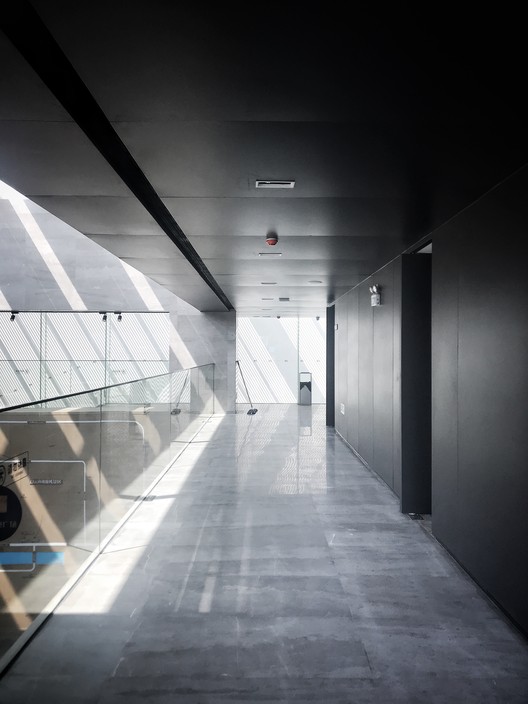 Centro Urbano Multifuncional de Wuzhou / XAA - Imagem 12 de 35