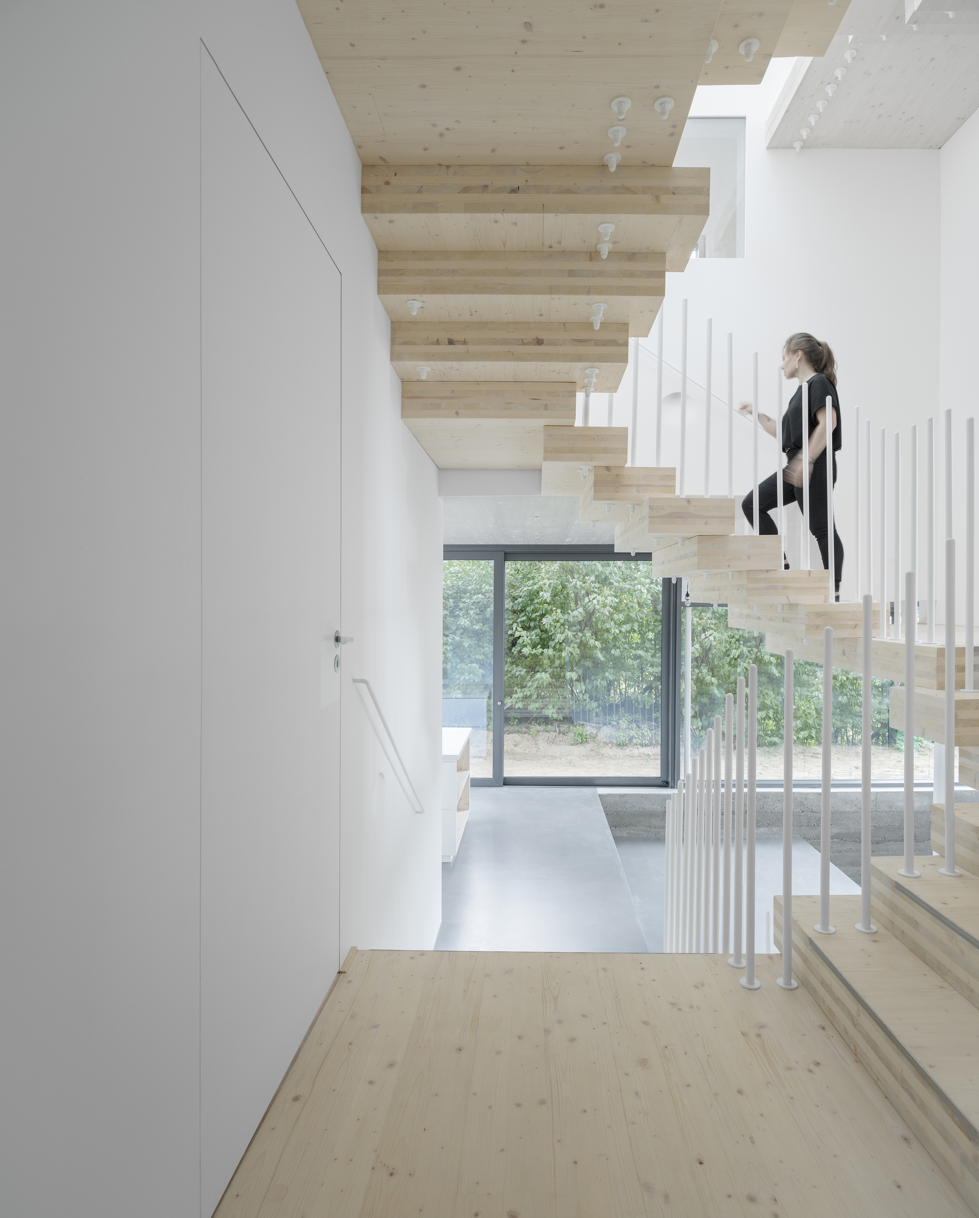 Gallery of Cork Screw House / rundzwei Architekten 5