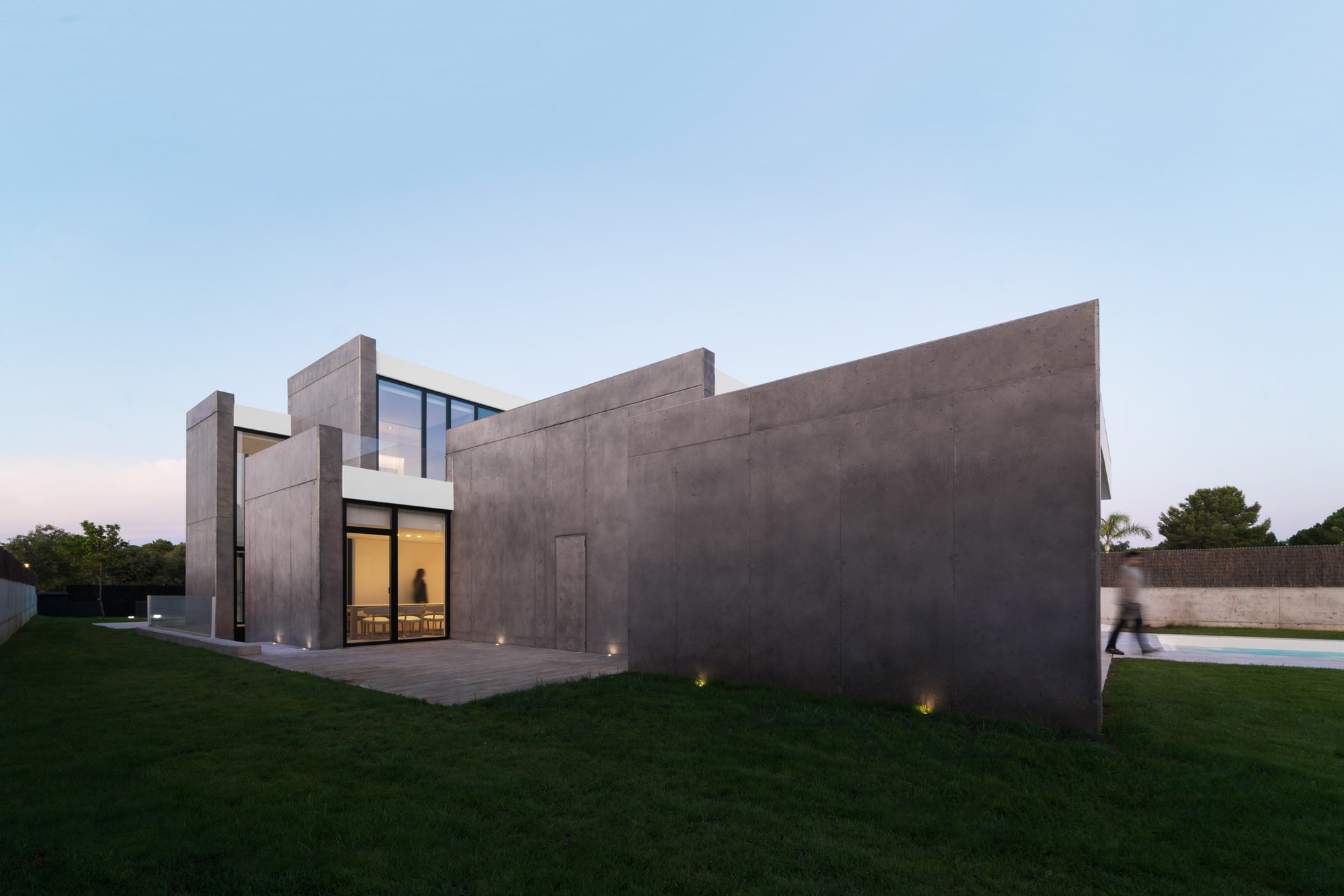 Tangent House / Ruben Muedra Estudio de Arquitectura