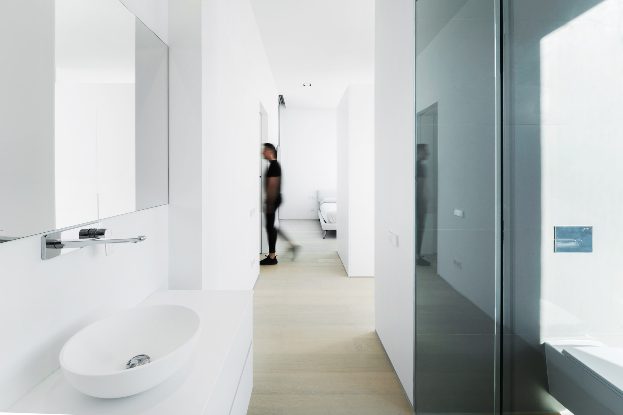 Gallery of Tangent House / Ruben Muedra Estudio de Arquitectura 11