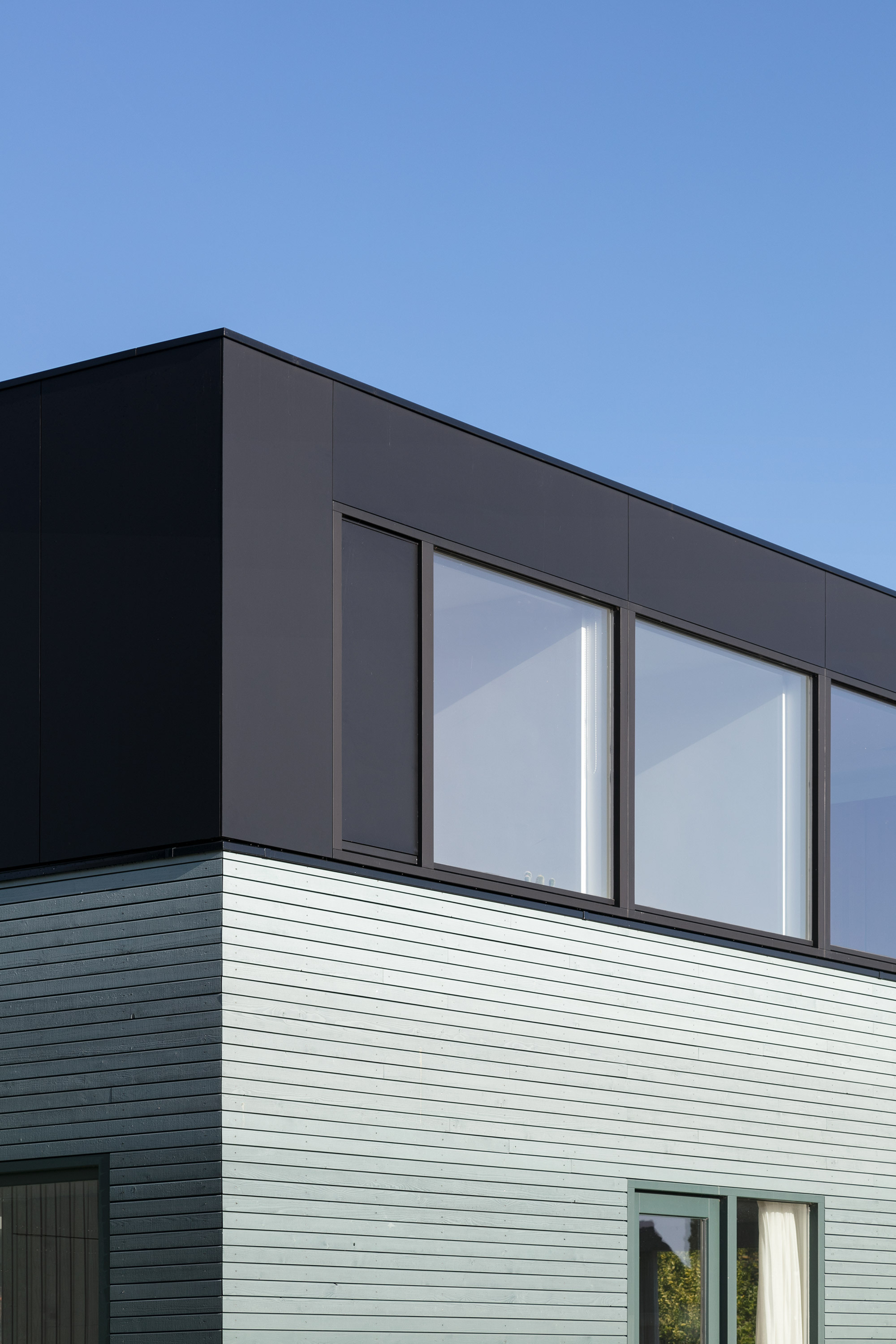 Gallery of DIY House / Reset Architecture 11