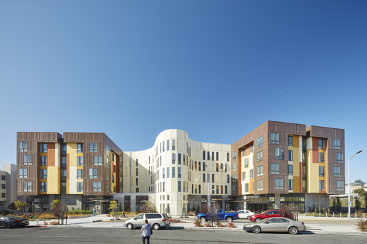 Dr. George W. Davis Senior Residence and Senior Center / David Baker Architects - Image 2 of 28