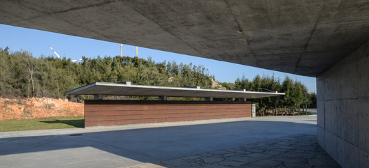 Galería Abstracta / Yin Peiru Architecture Studio - Imagen 3 de 22